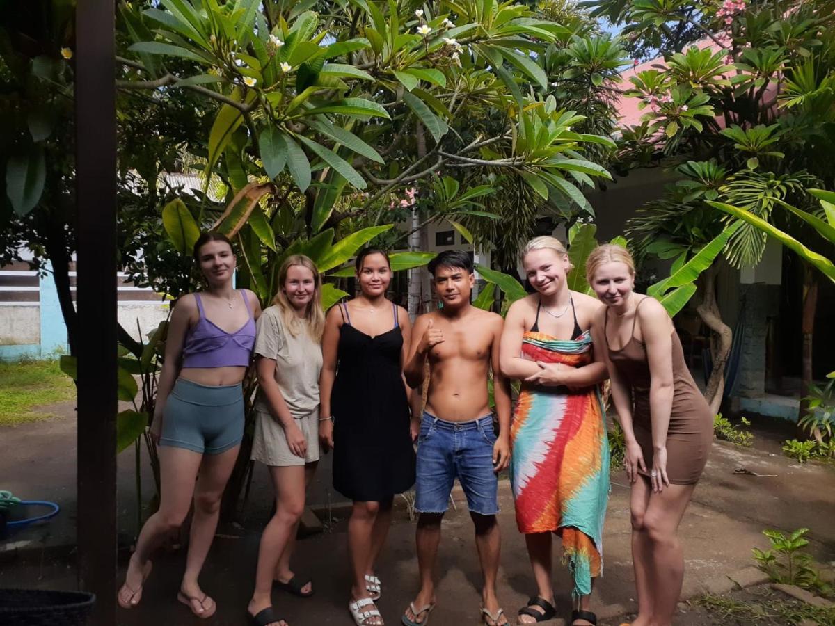 Ping Pong Homestay Gili Trawangan Exterior foto