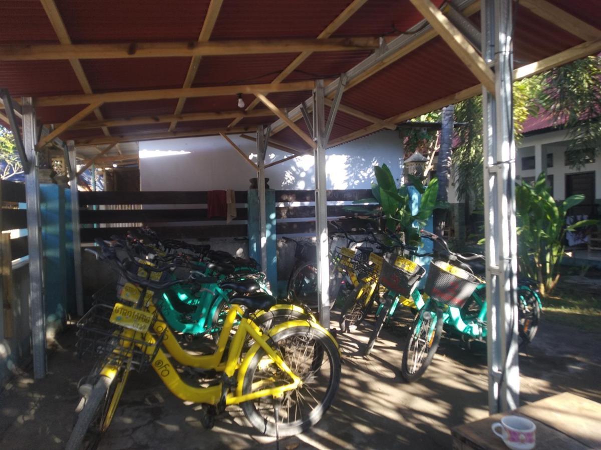 Ping Pong Homestay Gili Trawangan Exterior foto